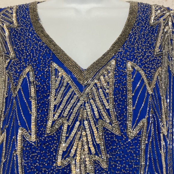 🎉HOST PICK🎉✨VINTAGE✨Silk Beaded Tunic, Size S - Picture 3 of 10